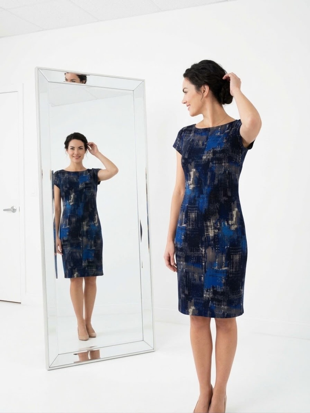 Ellen Tracy Navy Blue Abstract Print Sheath Dress, 8